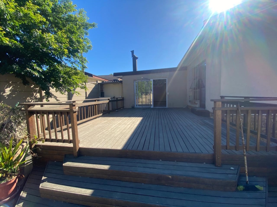 3 Bedroom Property for Sale in Morgenster Western Cape